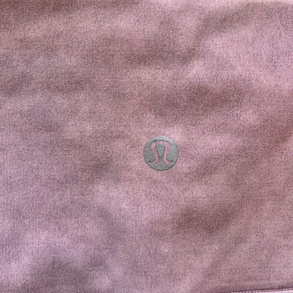 EUC Lululemon size 4 LUXTREME leggings, dusty pink - Picture 3 of 4